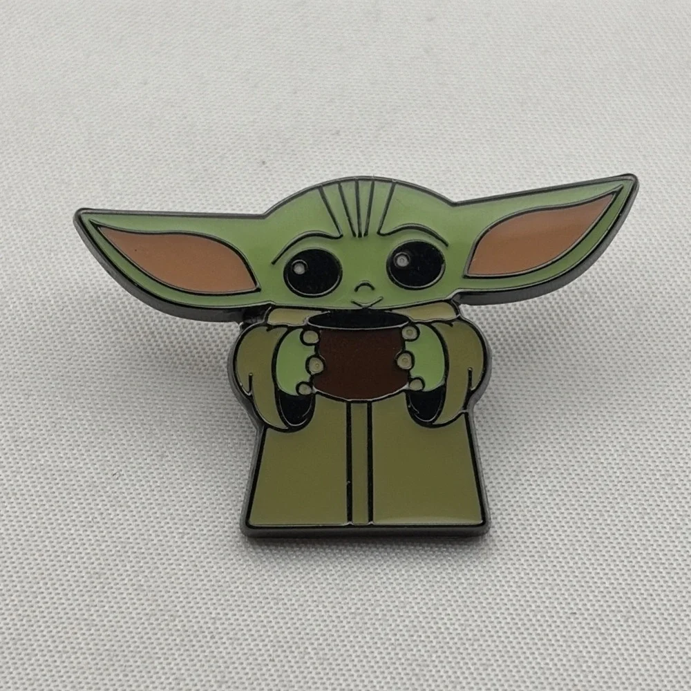 The Mandalorian Star Wars Grogu Holding Cup Baby‎ Yoda Lapel Hat Pin